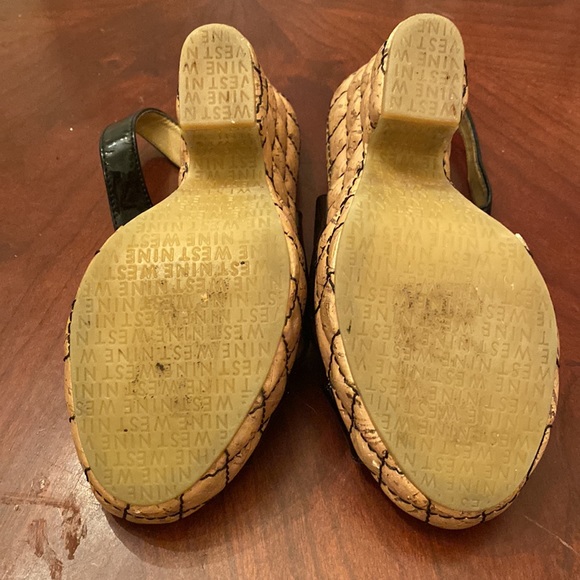 🦊 Nine West cork wedges. - Picture 4 of 6